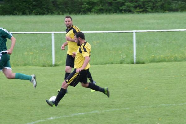 Un dimanche de ... foot ! Reprise générale annoncée ... Un dimanche de ... foot ! Reprise générale annoncée ...